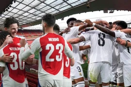 Arsenal sẽ đối đầu Real Madrid ở tứ kết Champions League 2024-25.