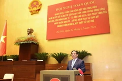 Thủ tướng Phạm Minh Chính quán triệt chuyên đề 'Tình hình kinh tế-xã hội năm 2024, giải pháp tăng tốc phát triển kinh tế-xã hội năm 2025.' (Ảnh: Phương Hoa/TTXVN)