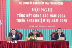 Các đồng chí điều hành hội nghị. (Ảnh: Phương Hoa/TTXVN)