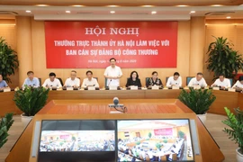 Bí thư Thành ủy Hà Nội Vương Đình Huệ phát biểu. (Ảnh: Văn Điệp/TTXVN)