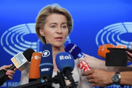 Bộ trưởng Quốc phòng Đức Ursula von der Leyen phát biểu với báo giới tại Nghị viện châu Âu ở Strasbourg, miền Đông nước Pháp, ngày 3/7/2019. (Nguồn: AFP/TTXVN) 