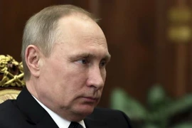 Tổng thống Nga Putin chủ trì cuộc họp khẩn. (Nguồn: AP)