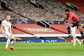 Rashford (áo đỏ) lập hat-trick cho Manchester United. (Nguồn: EPA)