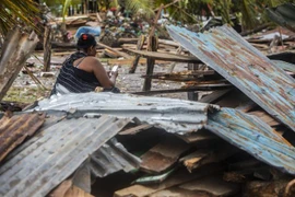 Nhiều ngôi nhà bị đổ sập sau khi bão Eta tràn qua Bilwi, Nicaragua, ngày 5/11/2020. (Ảnh: AFP/TTXVN)