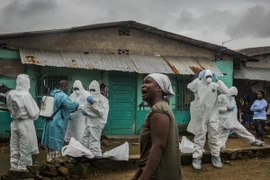 WHO quyết tâm kiểm soát và tiêu diệt căn bệnh chết người Ebola