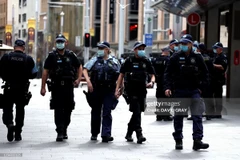 Cảnh sát tuần tra trên đường phố của khu thương mại trung tâm Sydney. (Nguồn: Getty Images)